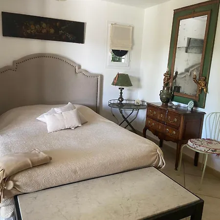 Maison De Golfeur Bed & Breakfast
